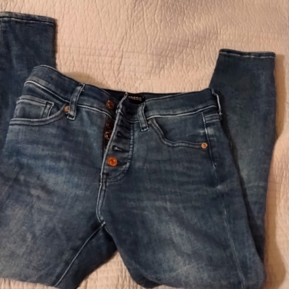 USED WOMEN'S JEANS